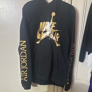Jordan Men's Black and Gold Hoodie